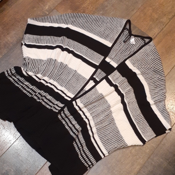 Gorgeous sweater H&M - Picture 7 of 9